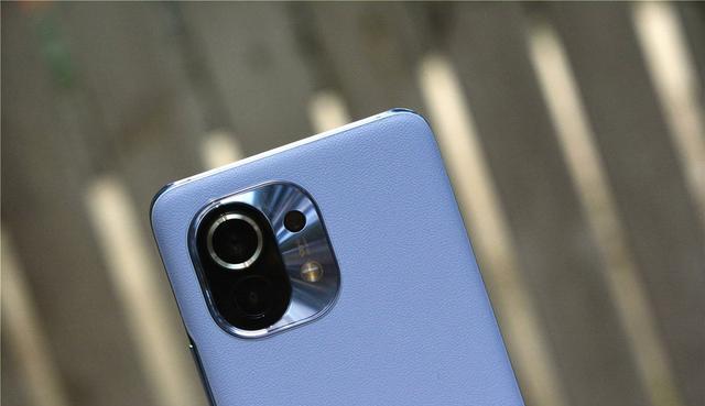 小米11|小米11重回低价,2K屏+无线充+哈曼卡顿,骁龙888还值得考虑吗?