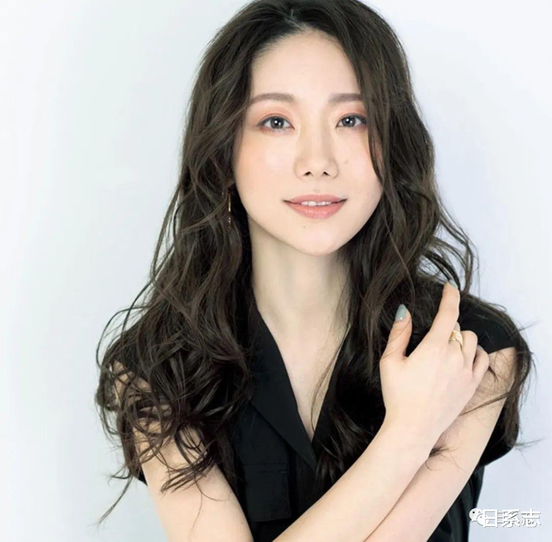 护发素 两天不洗头就会油！改善方法+推荐洗发水=偷懒必备～