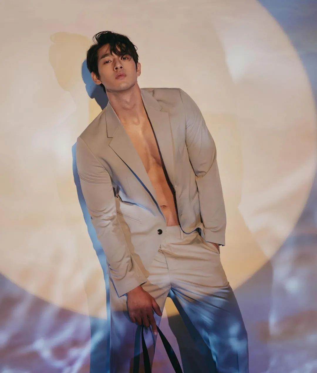 周杰伦|丰田广告男模找到了，他还出现在周杰伦的广告里