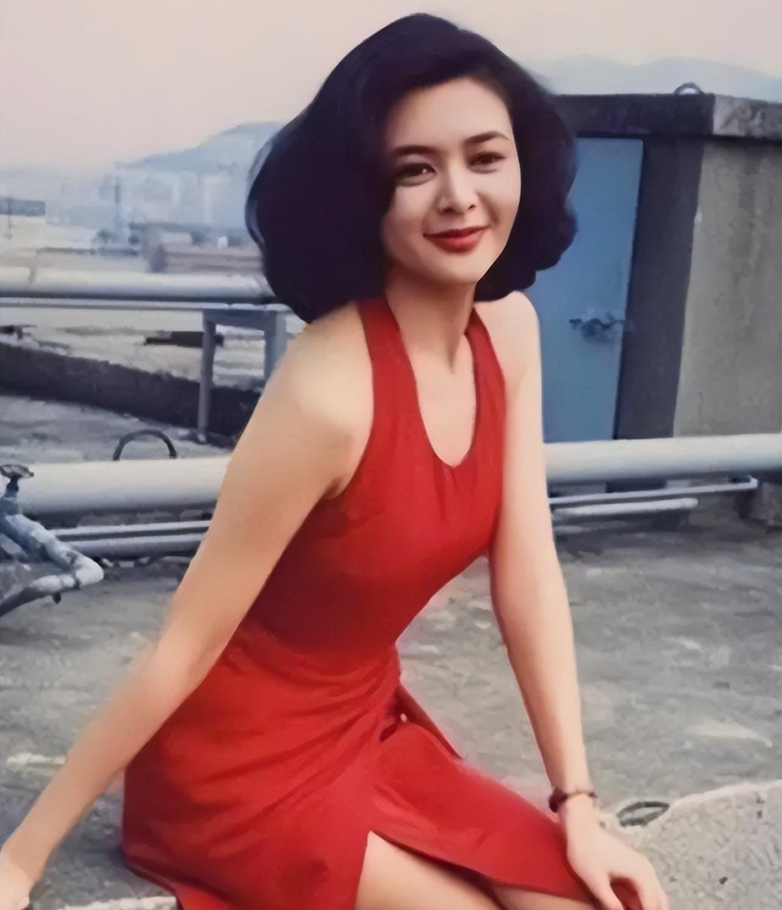 韩红|身价过亿,依然单身的8位女星,有人屈身做情妇,有人财产送外甥