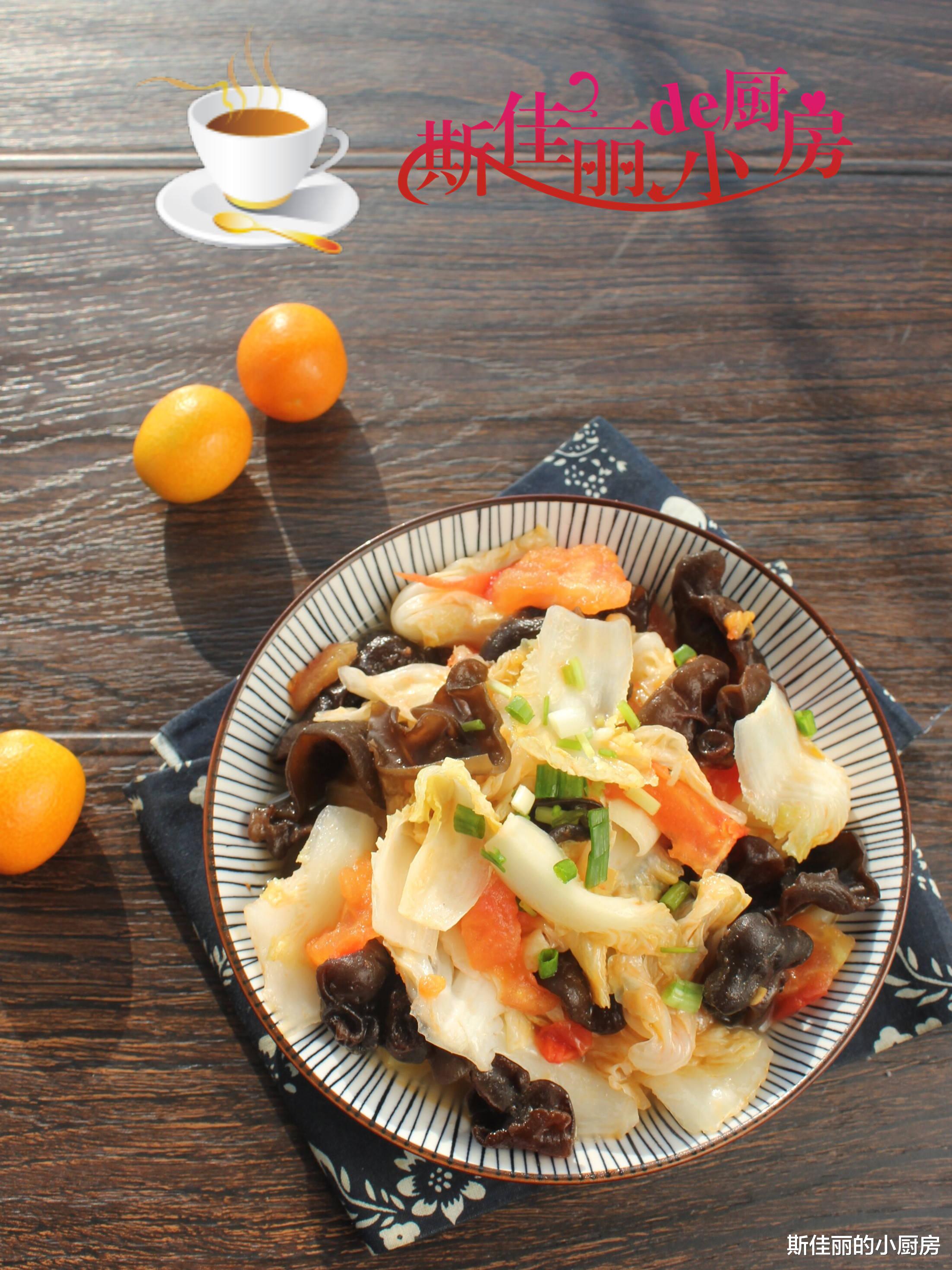 大白菜 冬天的当家菜,六毛钱一斤,鲜美又便宜,女人多吃清肠排毒又美肤