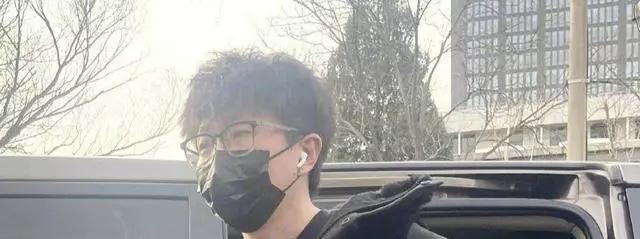 春晚|远离生活？仿佛偶像过家家？春晚小品为什么难再现经典？