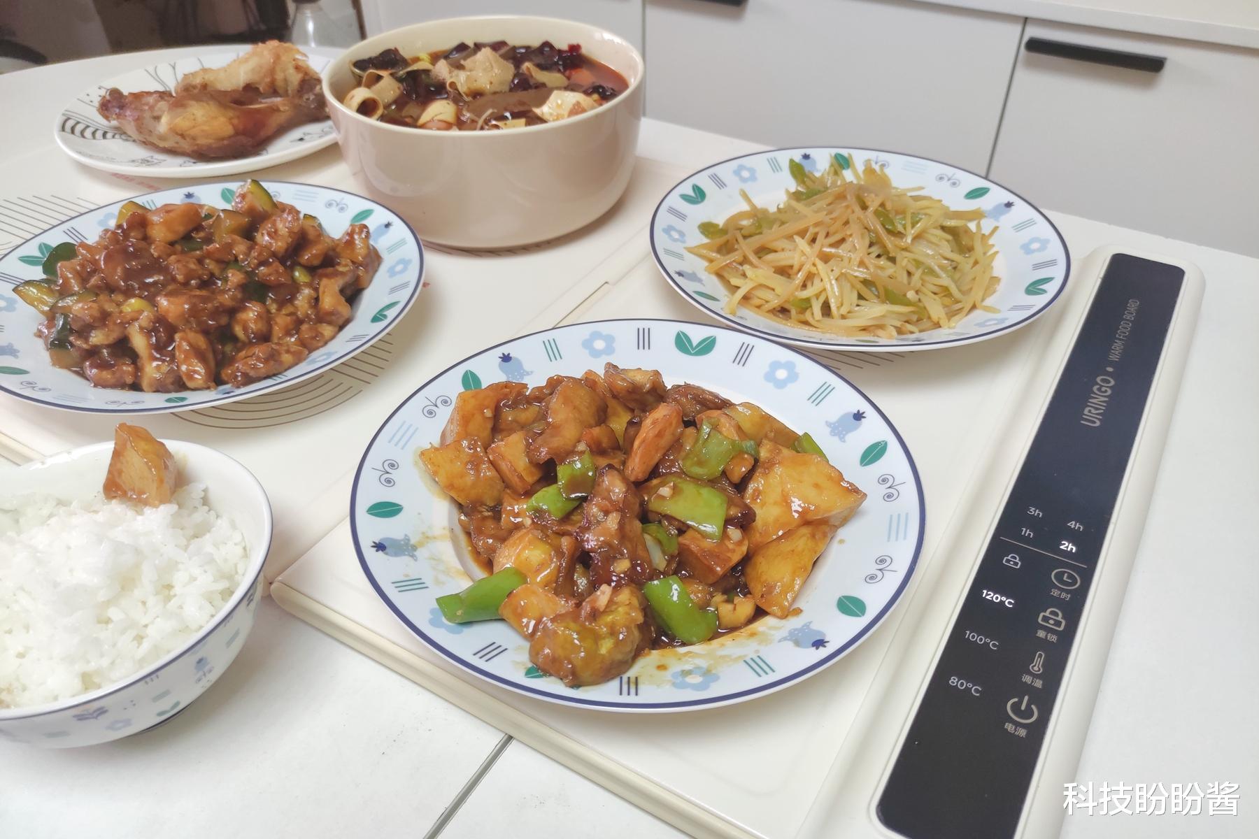 有了它,这个冬天每顿饭都是热乎乎的,七彩叮当暖菜板真香