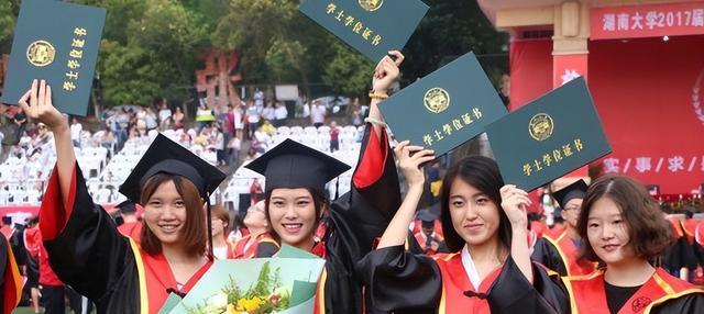 职业教育|博士因学历求职被拒绝，公司为何更看重第一学历，到底有多重要？