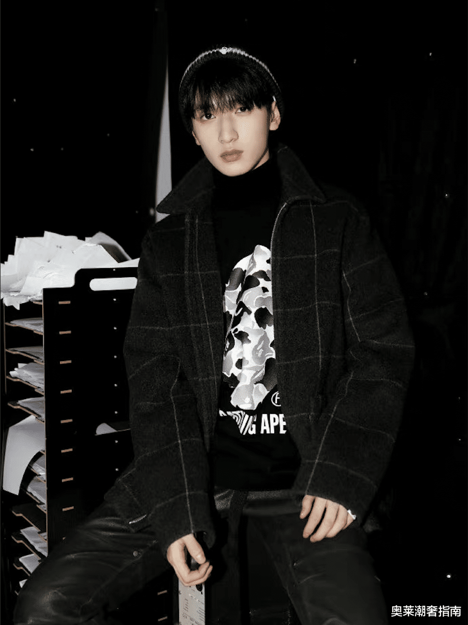 华晨宇|欧阳娜娜、鞠婧祎、周洁琼再度掀起Y2K穿搭风