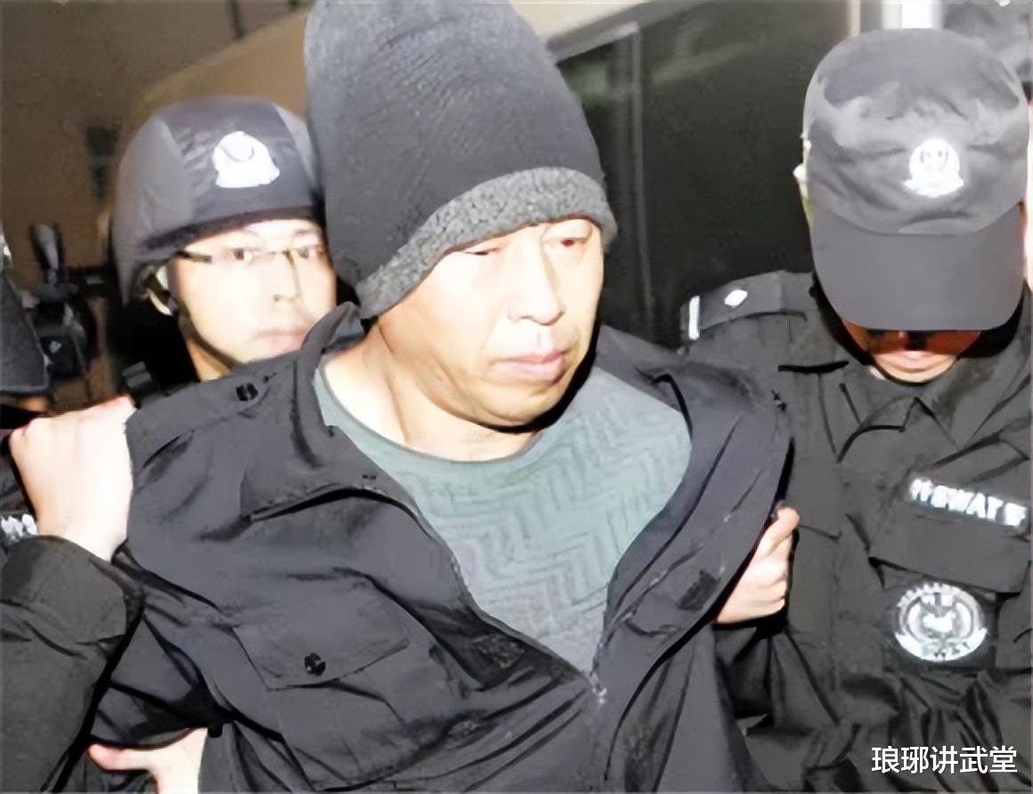 真实案例:4名无业青年为满足兽欲,将姐妹花囚禁废弃民房13天