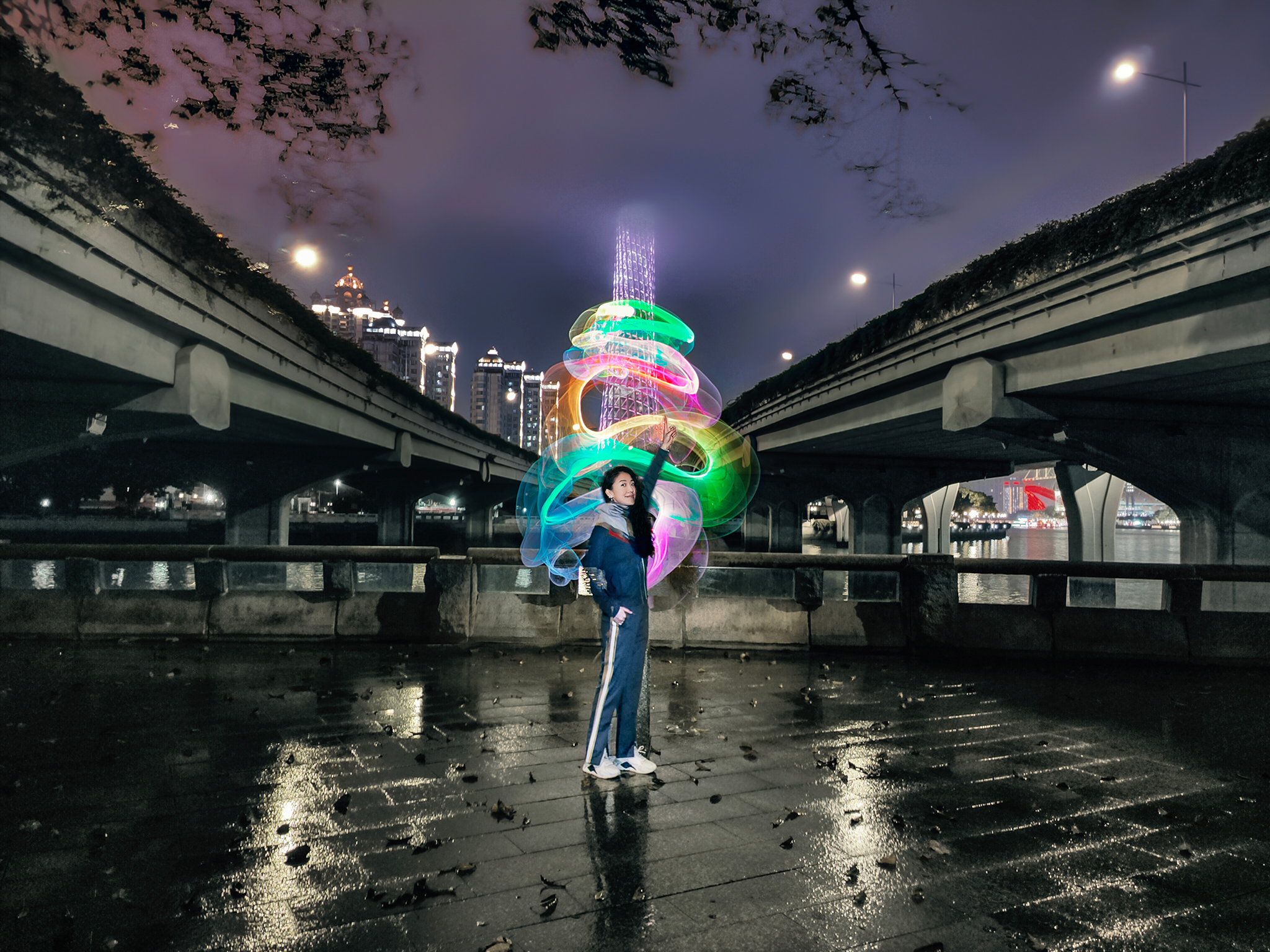 oppo find x|体验歪果仁眼里的夜拍王者,OPPO Find X5 Pro竟能拍出绝美人像!