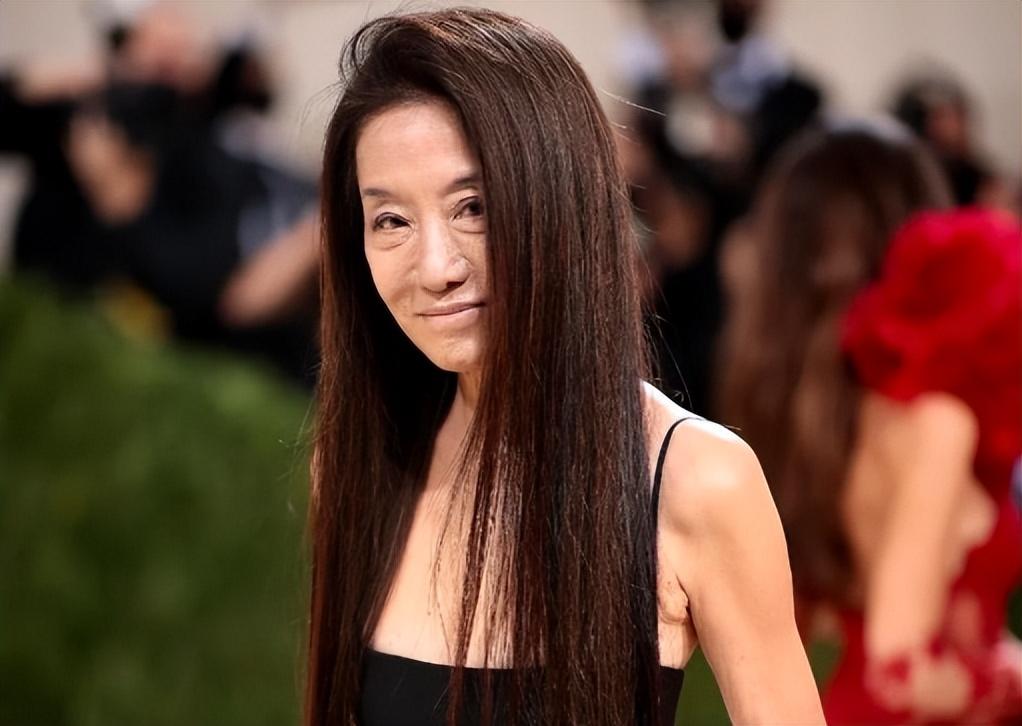 |不老女神是假的,皱纹横生、干瘪松弛、脸僵肿胀,全靠滤镜和修图!