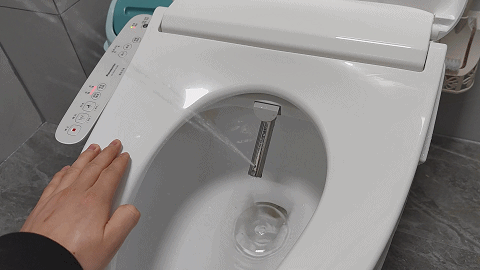 发现浙江一户人家卫生间,那叫一个干净!拍照给大家看看,真先进