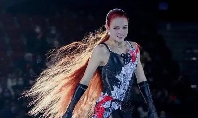 俄罗斯队|俄罗斯三娃美出天际、实力断层，却没能逃过“美强惨”的命运
