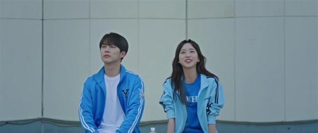 青春应援cheerup|《青春应援CHEERUP》韩智贤为戏苦练舞蹈，郭东延担任男主角？