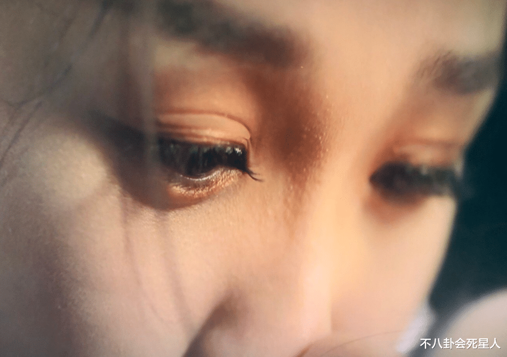 发际线|假眼皮、假鼻子、假脸,明星演戏暴露的“科技与狠活”,我看愣了