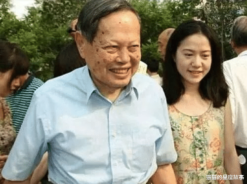 易经到底讲了什么?杨振宁:毫无逻辑的胡扯,阻碍了中国近代科学