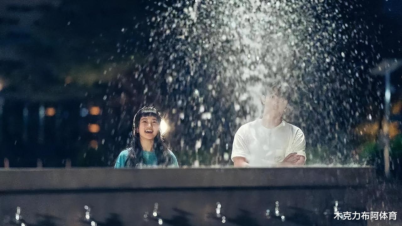 情侣|30岁了还能演学生的8位女星，穿上校服青春感觉就来了