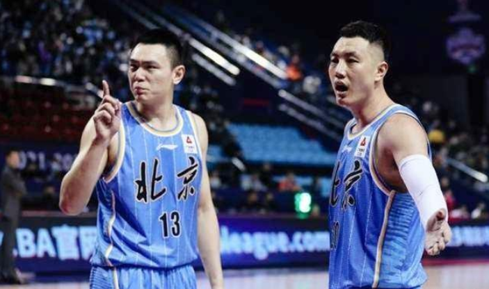 周琦|女記者再噴周琦：不懂感恩，還算計(jì)！周琦怒懟：你的職業(yè)道德呢？