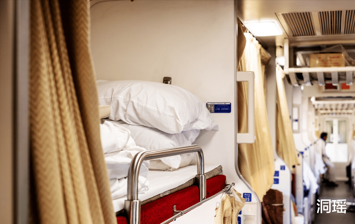 乡村旅游|配备淋浴的“草原之星”列车，4天1790公里，沿途全是美景