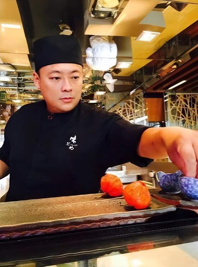 柯以柔|柯以柔因老公出轨获赔9万!男方与女员工过夜3次,因长相丑被吐槽