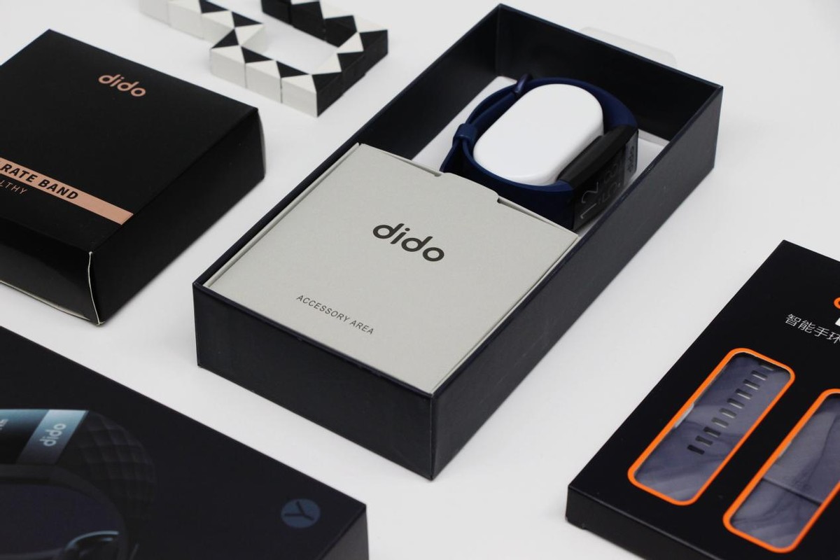 快手视频|创新电极心电监测，血压血氧健康数据支撑：dido Y6智能手环体验