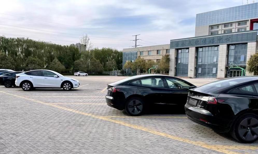 纯电动汽车“刹车失灵”,罪魁祸首是单踏板?车企:这锅我不背
