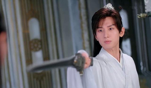 宋熙年|《沉香如屑》萤灯做的2件好事,阻止假死泄露,杀敖宣手起刀落!