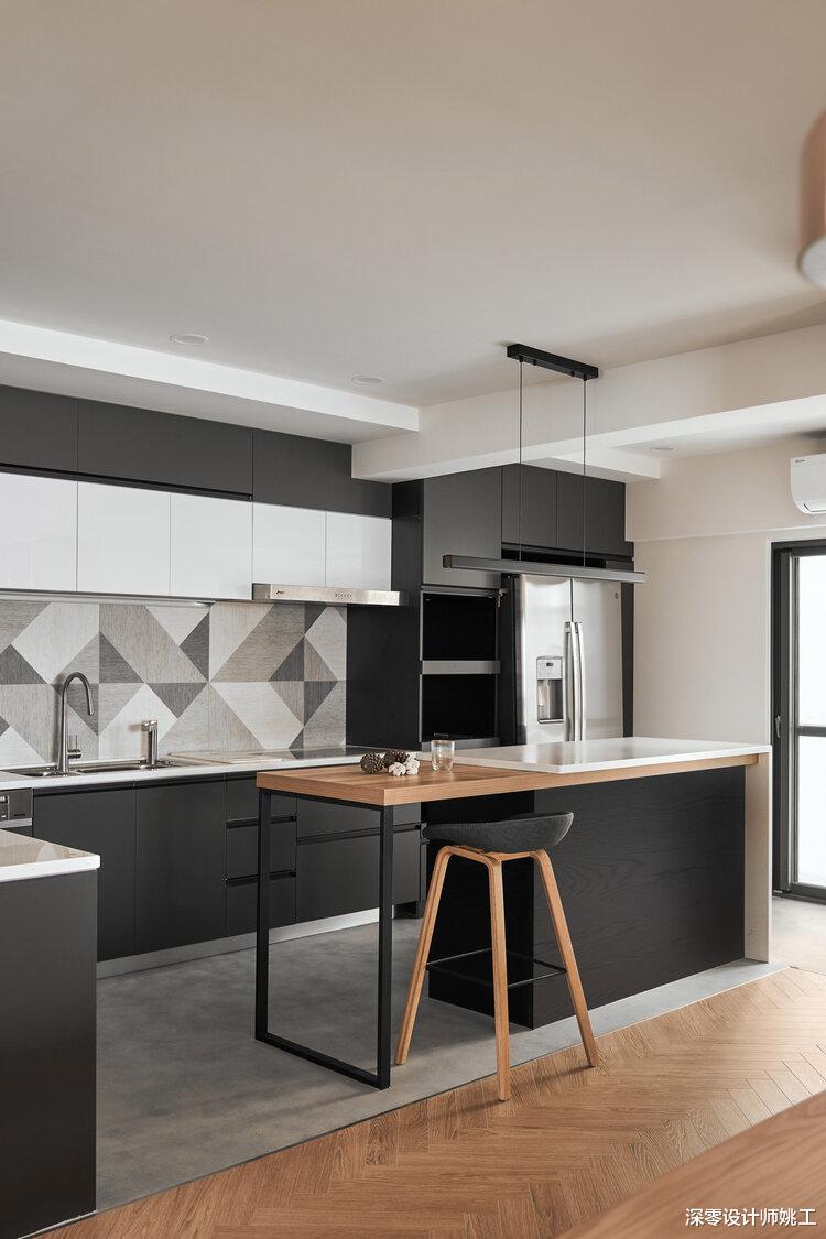 看过这套140㎡新房,发现很多人喜欢简约风,原木+高级灰百看不腻