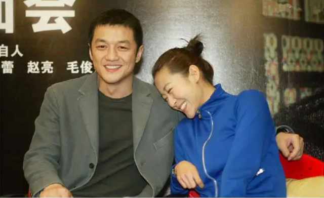 李亚鹏|负债累累还敢再婚生子？李亚鹏娶小19岁模特，李嫣发文令人心疼