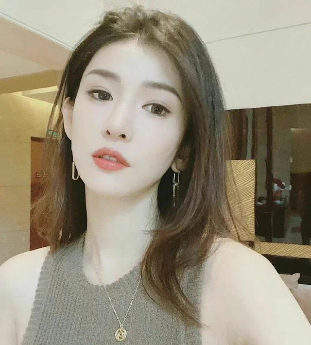 湾湾|瓜田女主角照片首曝光!娱乐圈更多瓜讯来袭,成毅的故事让人笑喷