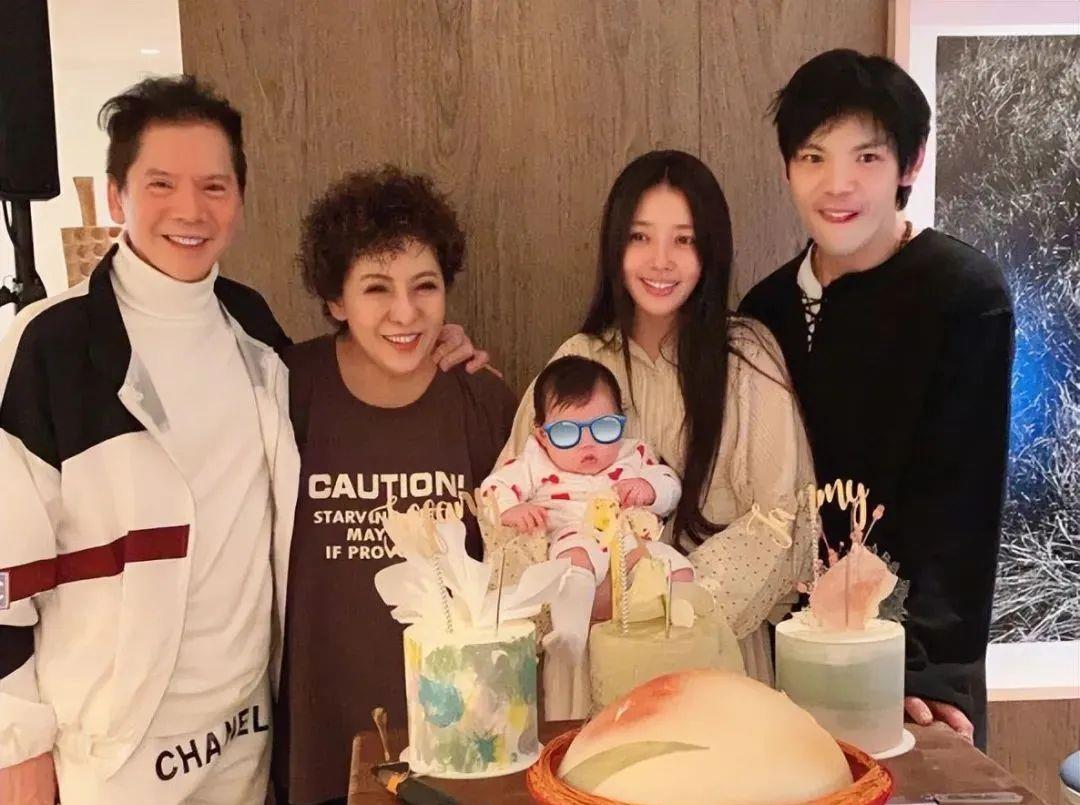 孙怡|5位嫁入豪门的女星现状,孙怡离婚,奚梦瑶还没办婚礼