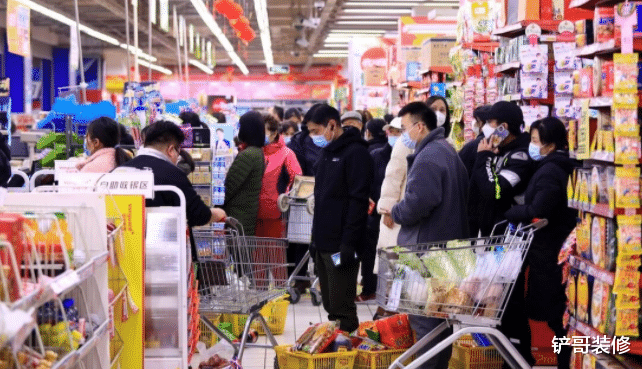 解封之后,我开始报复性消费:原本坚持的断舍离,不过是自欺欺人
