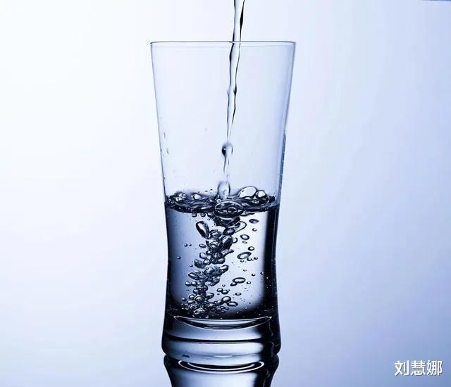 有些东北人全家睡在一个炕上,两口子不尴尬吗?东北人告诉你