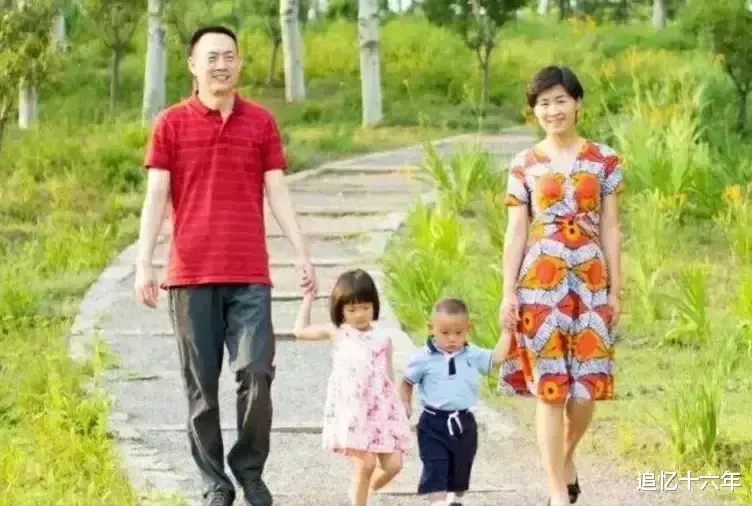 刘洋|刘洋大校，全家福首次曝光，丈夫帅气，儿女绕漆，刘洋更加漂亮了