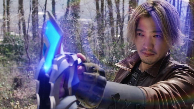 |德凯情报:朝影是宇宙人,蕾莉亚是其恋人,由初代女主的侄女饰演