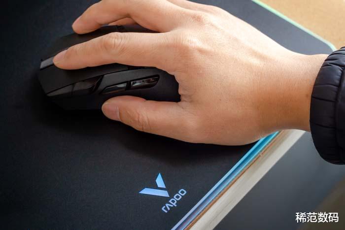 鼠标|雷柏V10 RGB无线充电鼠标垫评测：鼠标垫终于迎来了革命升级