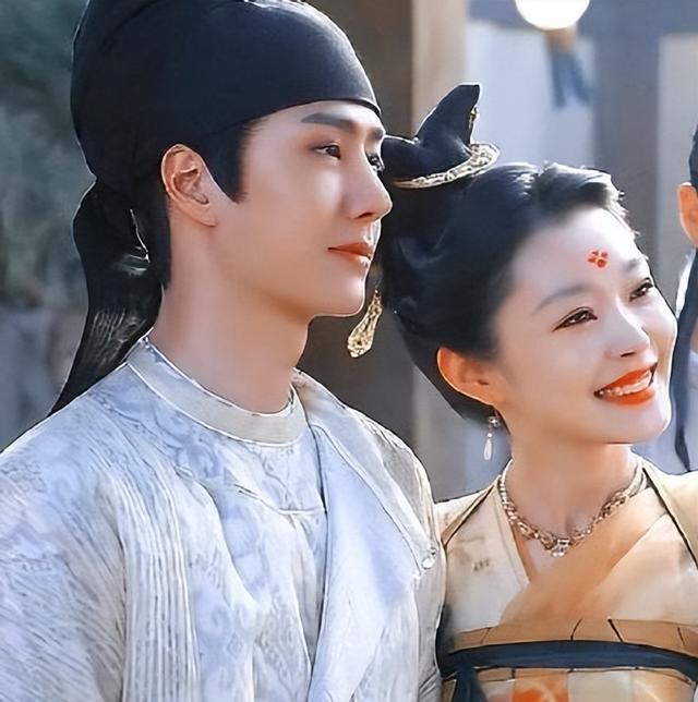 王一博|王一博“二搭”定律是真香！上次画饼，这次硬凑，原因有三点