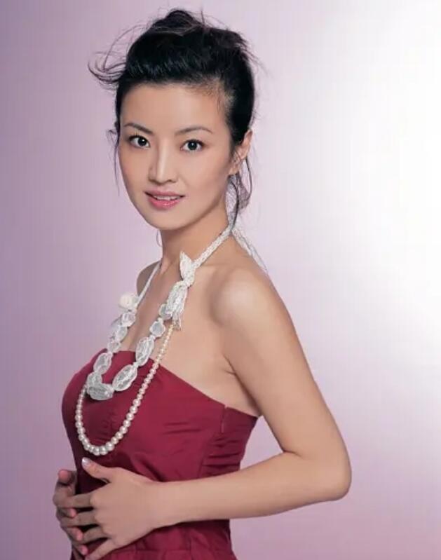 央视|涂经纬：本是央视的美女主持，为何一步步沦落为网红主播？