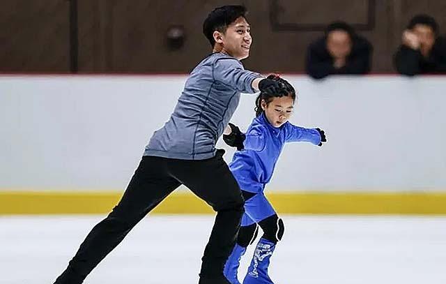 申雪|中国花滑冠军夫妻近况：赵宏博头发斑白，申雪保养得当、风姿不减