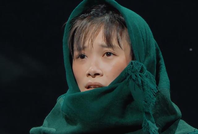 巩俐|同是出演“秋菊”，对比巩俐李宇春赵丽颖的演技扮相，差距太大了