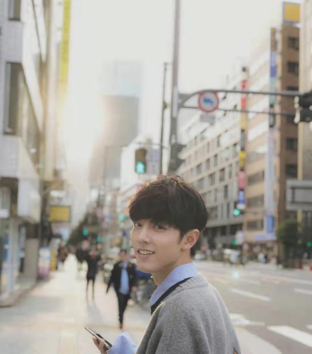 肖战|「肖战的老婆」又出圈!上次被王濛点名,这次又被央视主持人点名