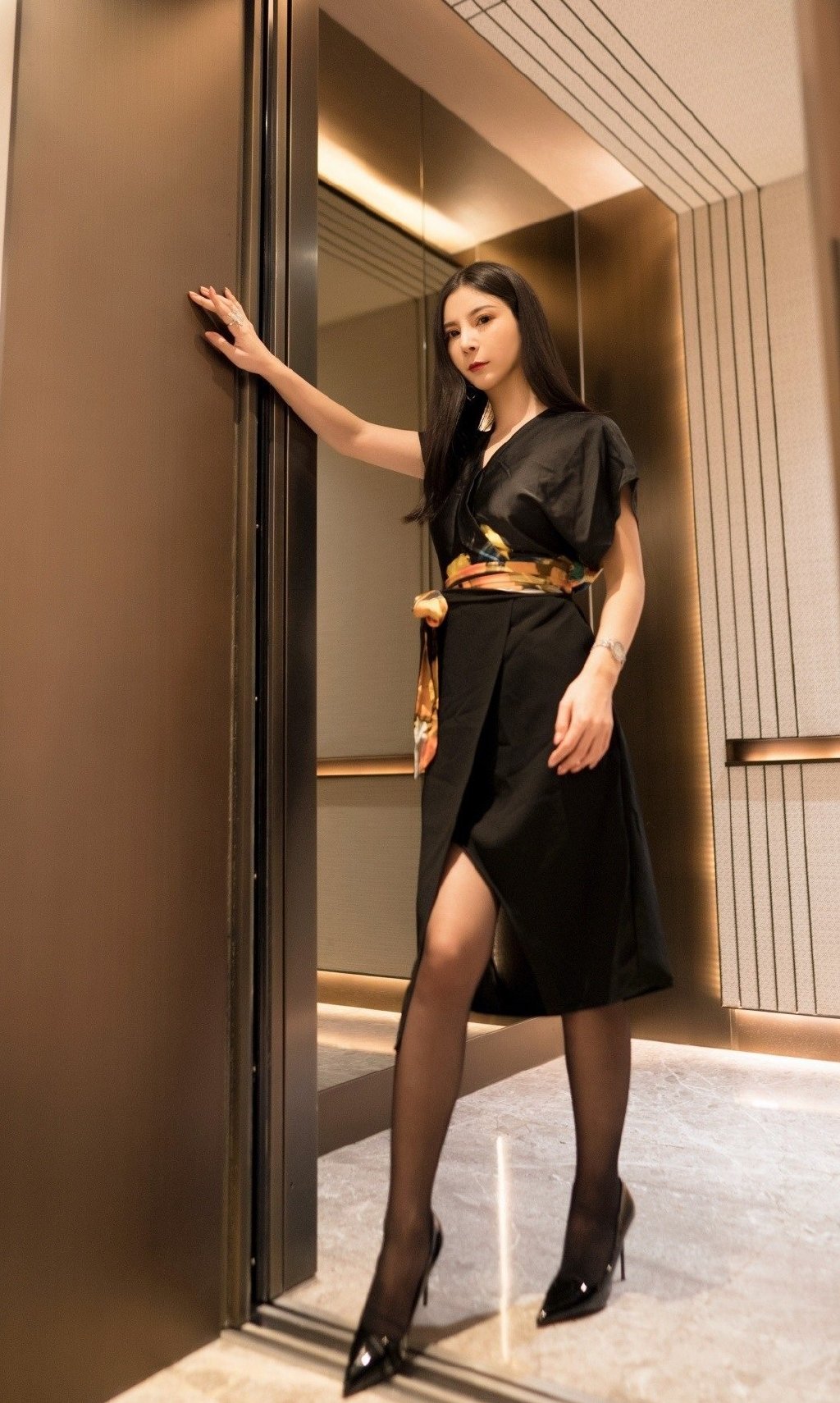 招聘|职场上这样穿，秒变职场达人，干练又不失女人味