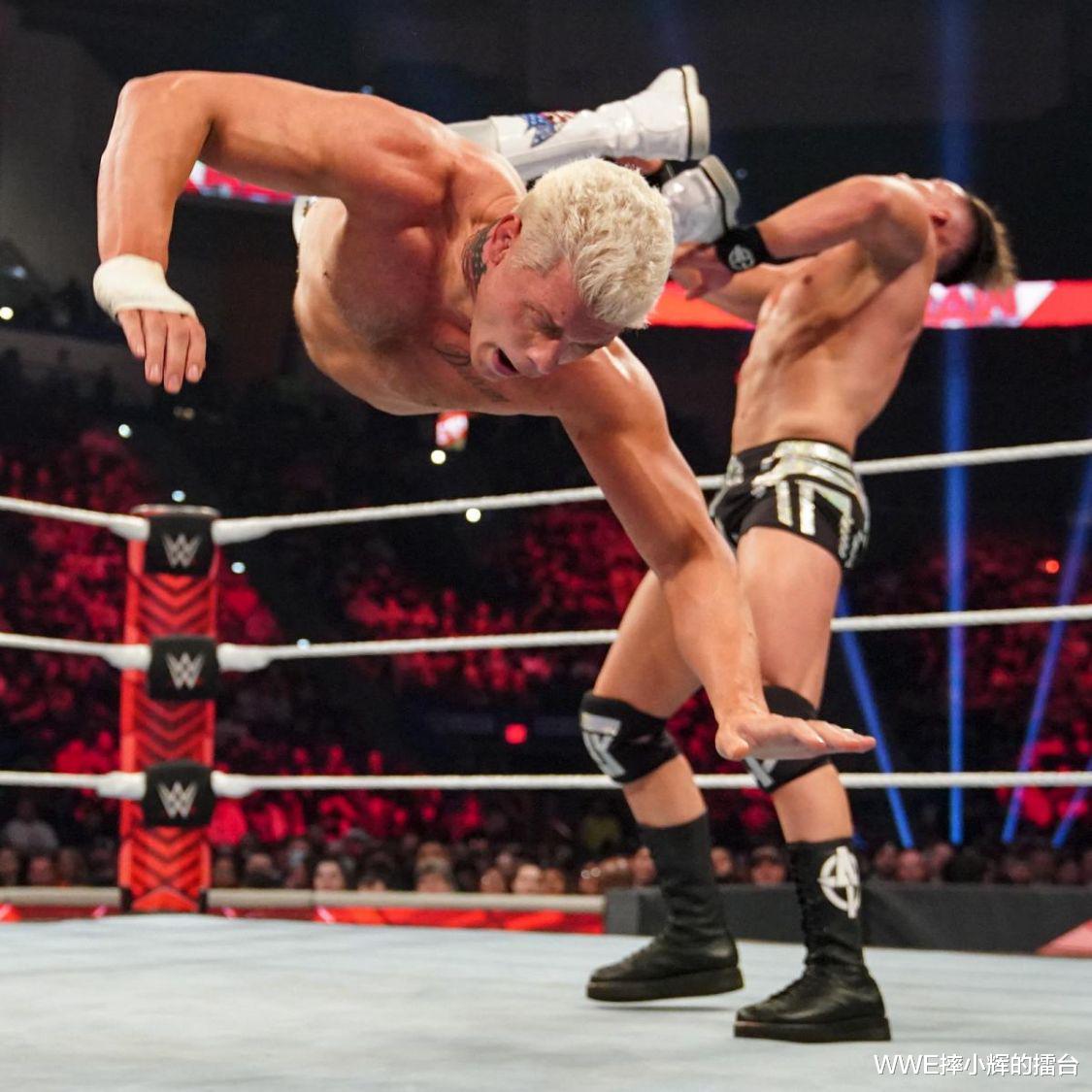 wwe|WWE被左右为难？UFC也加入战团，合约阶梯大赛也被迫更改规则？