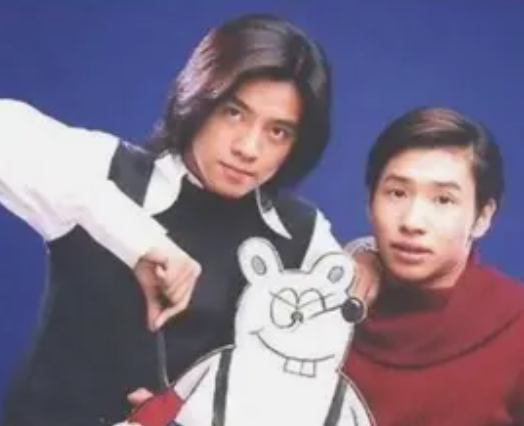 欧弟|欧弟在直播界艰难前行，2000多观众不买还奚落他：不如找个班上