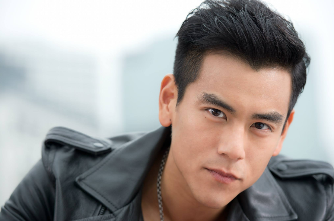 招聘|“卑微求职”彭于晏，为前途当众下跪洪金宝，他到底经历了什么？