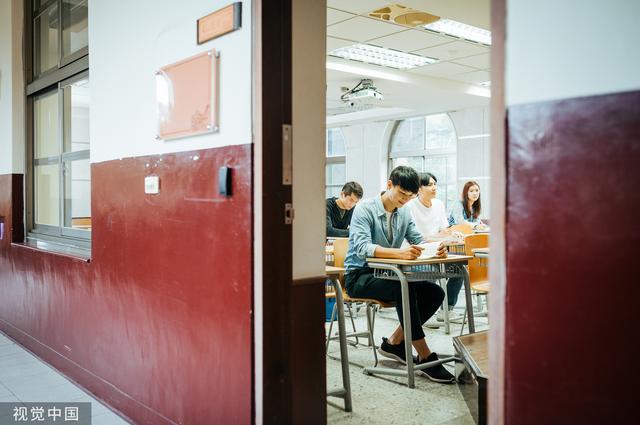 考研|“刚上大一,现在实习会不会太晚了?”