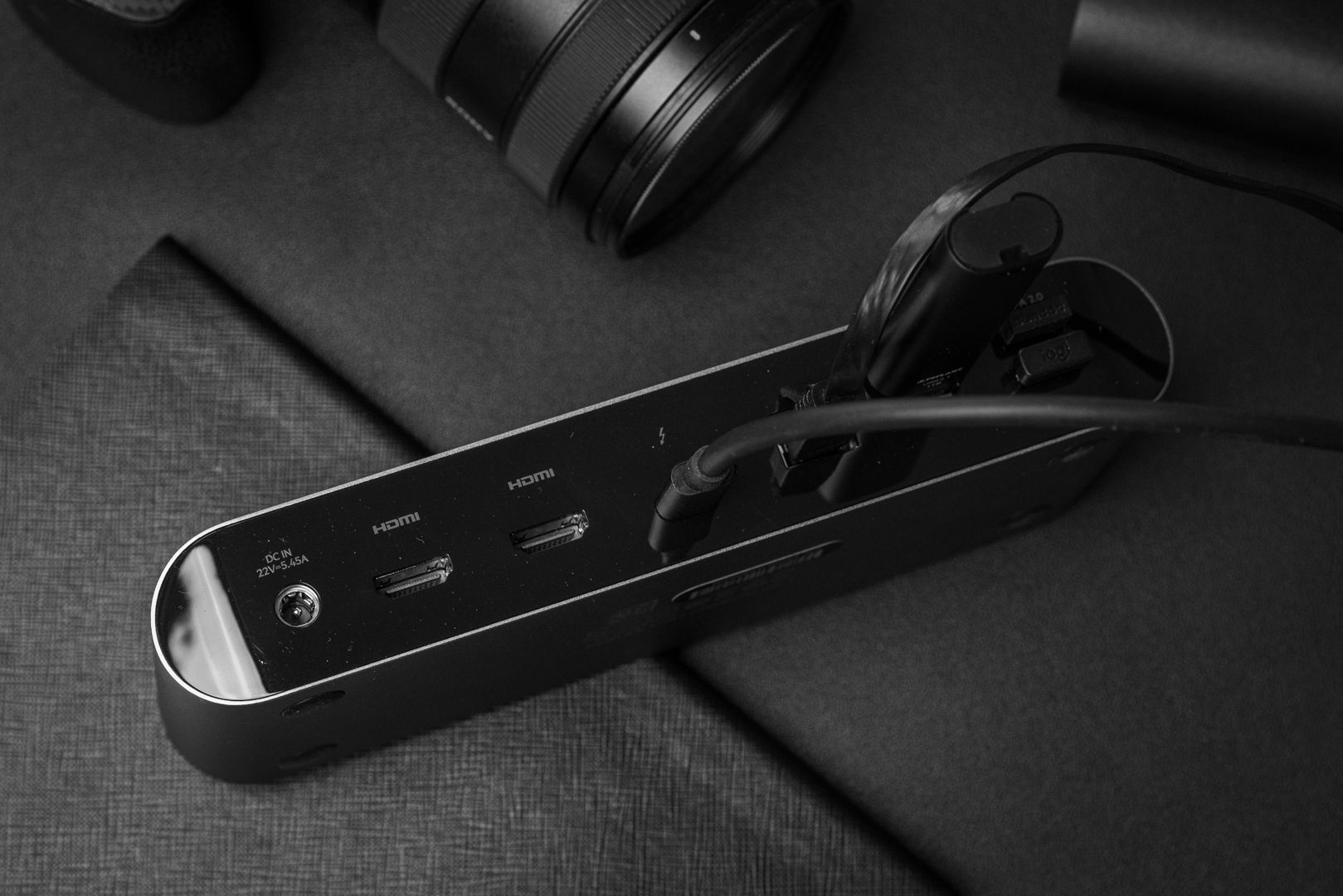 |一年换了5个拓展坞,最后我选了它!贝尔金雷电4专业拓展基座体验