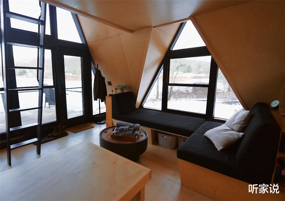 夫妻俩在郊外建23㎡蜗居,空间只有“巴掌大”,住起来却超爽