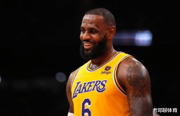 太阳队|NBA入选5次一阵有多难？现役仅4人做到 詹皇成天花板