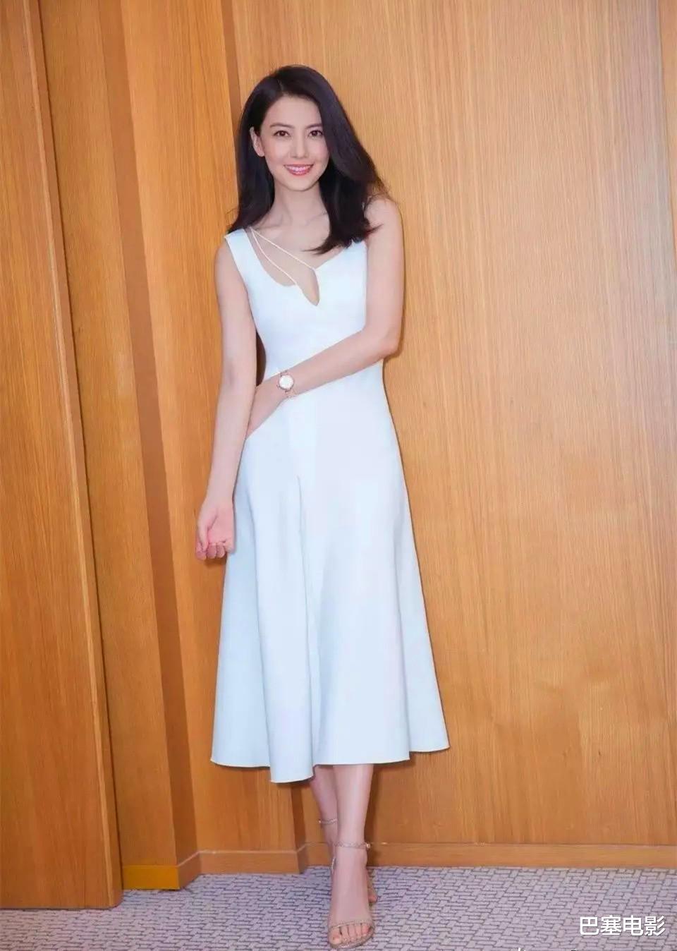 蒋欣|身材和脸不配的女明星，有的长相五分、身材满级，有的只有脸能看