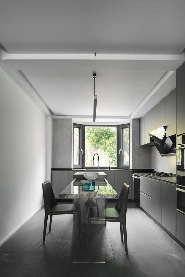 200㎡现代极简，充满时尚与美学的空间，优雅舒适好高端