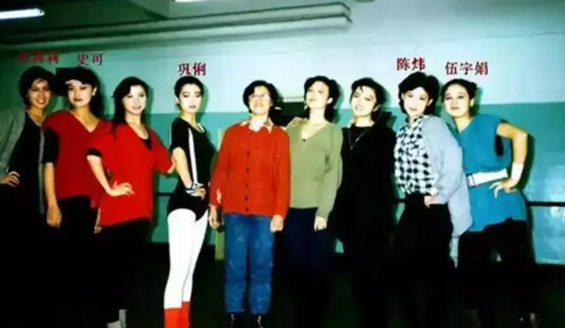 伍宇娟|伍宇娟：情路坎坷，初恋去世，被前夫误会儿子身世，现在她怎样了