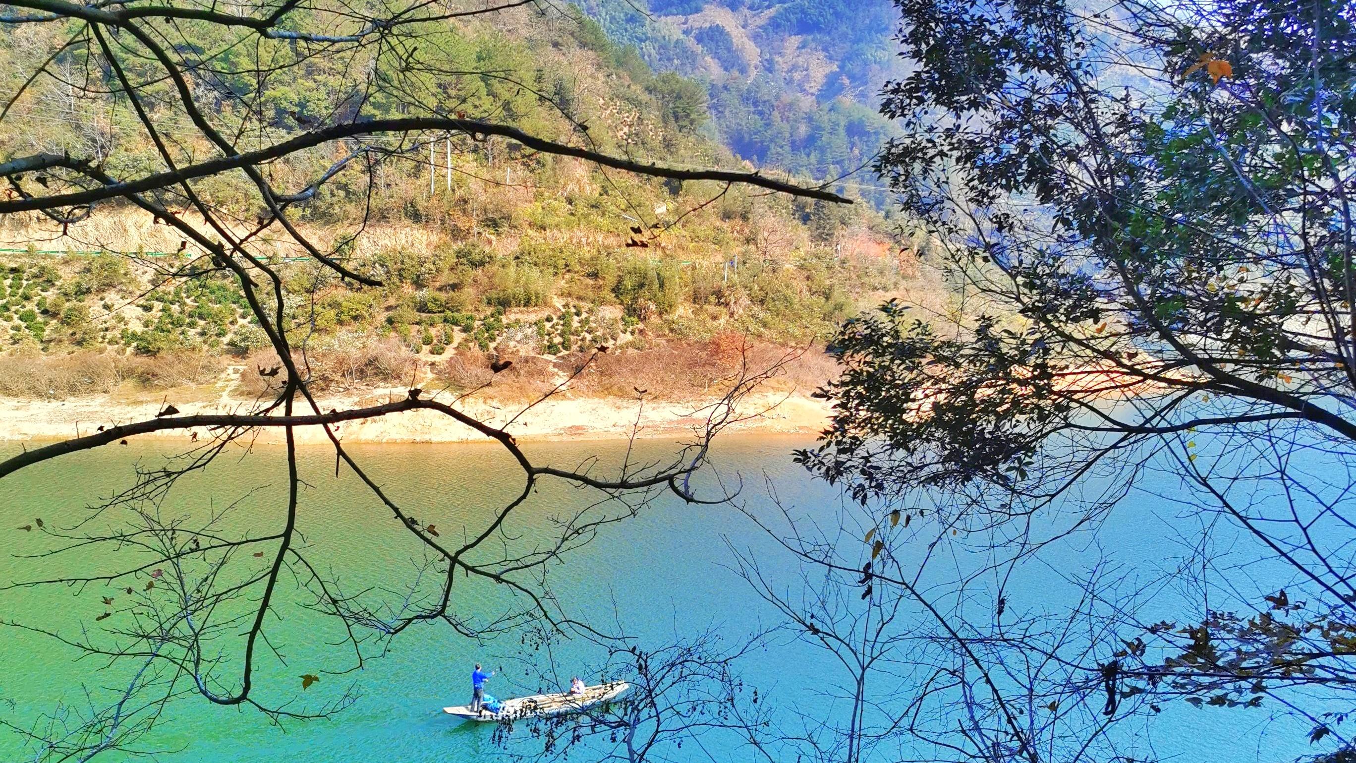 碧玉簪|黄山丰乐湖畔罗家寨，湖如青罗带，山似碧玉簪